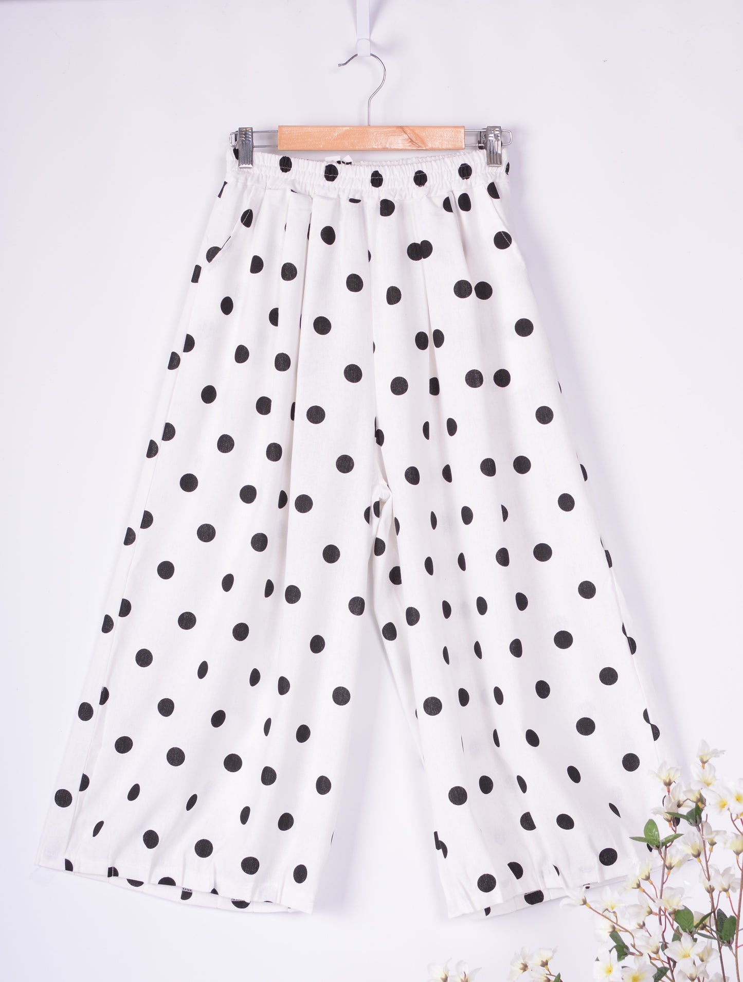 Neslay Lagenlook Wide Leg Barrel Trousers Black Cream Cotton - B181
