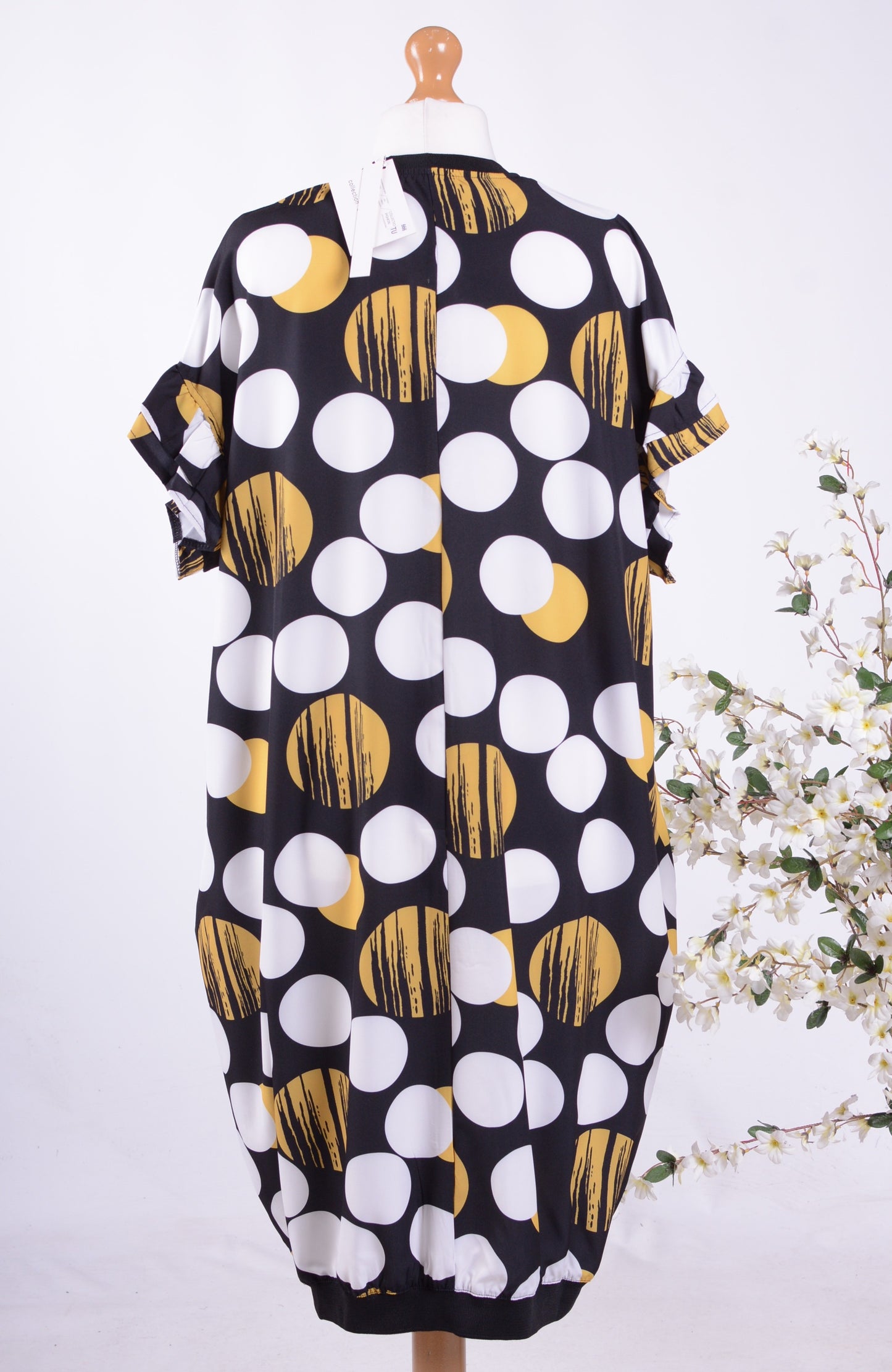 Neslay Lagenlook Arty Dress Jacket Black, Yellow Spot Size 18/20 - B177