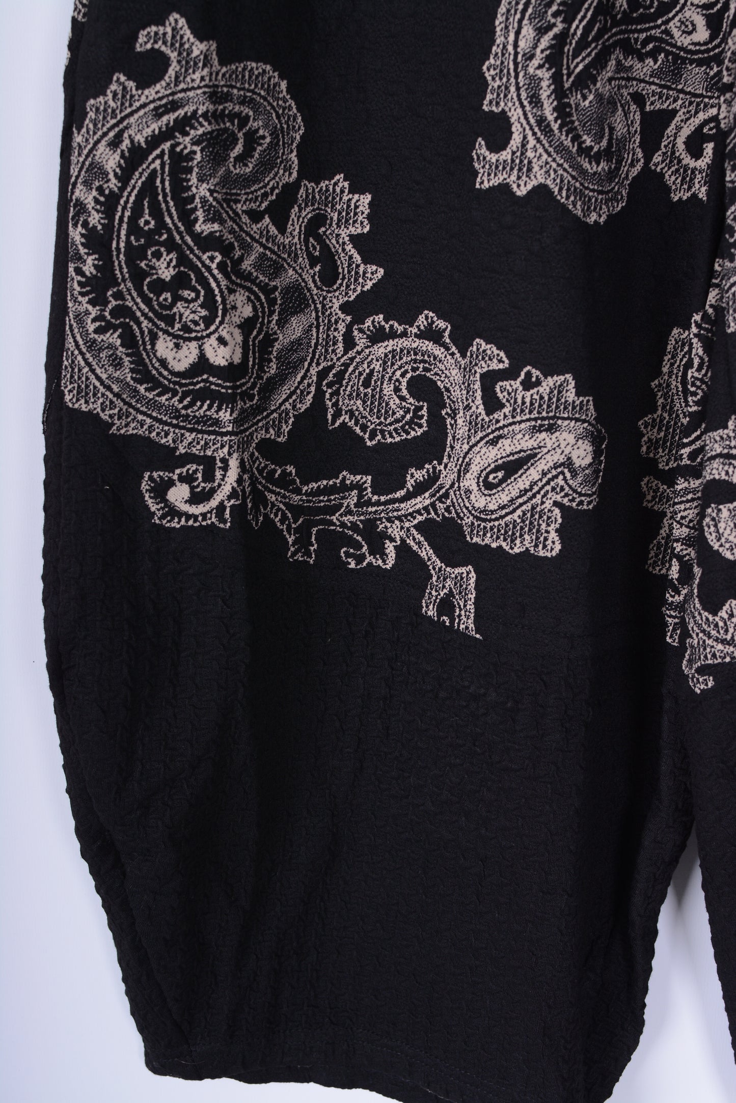 Neslay Barrel Trousers and Tunic Set Black/Beige  - B170