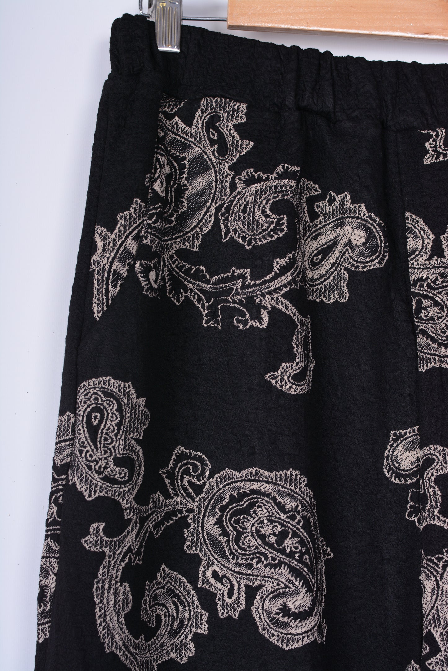 Neslay Barrel Trousers and Tunic Set Black/Beige  - B170