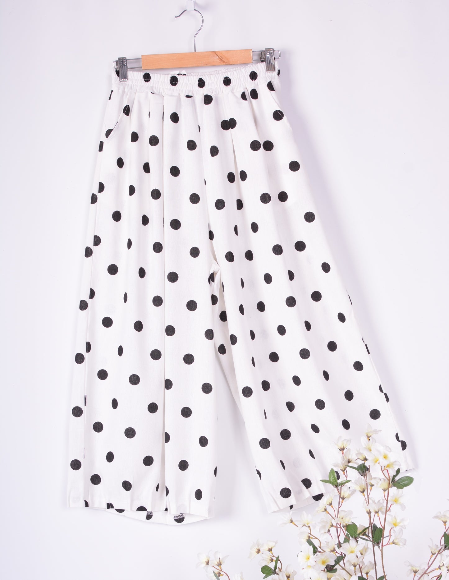 Neslay Lagenlook Wide Leg Barrel Trousers Black Cream Cotton - B181