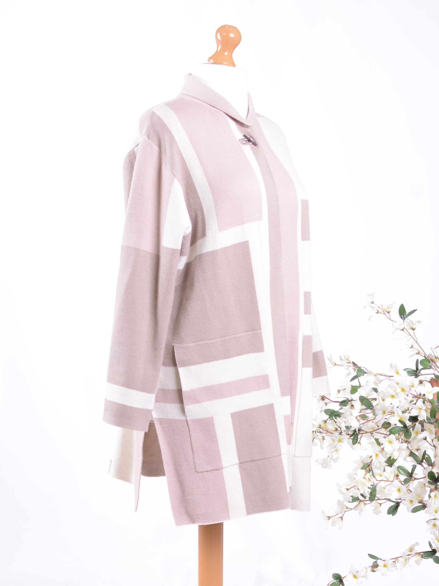 Marla Wynne Beige Open Front Cardigan - B331