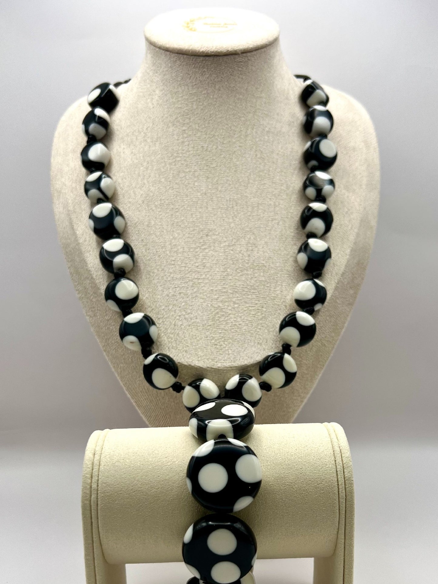 Sobral Yoi Dots Resin Beaded Necklace & Bracelet Set Lagenlook Black and White